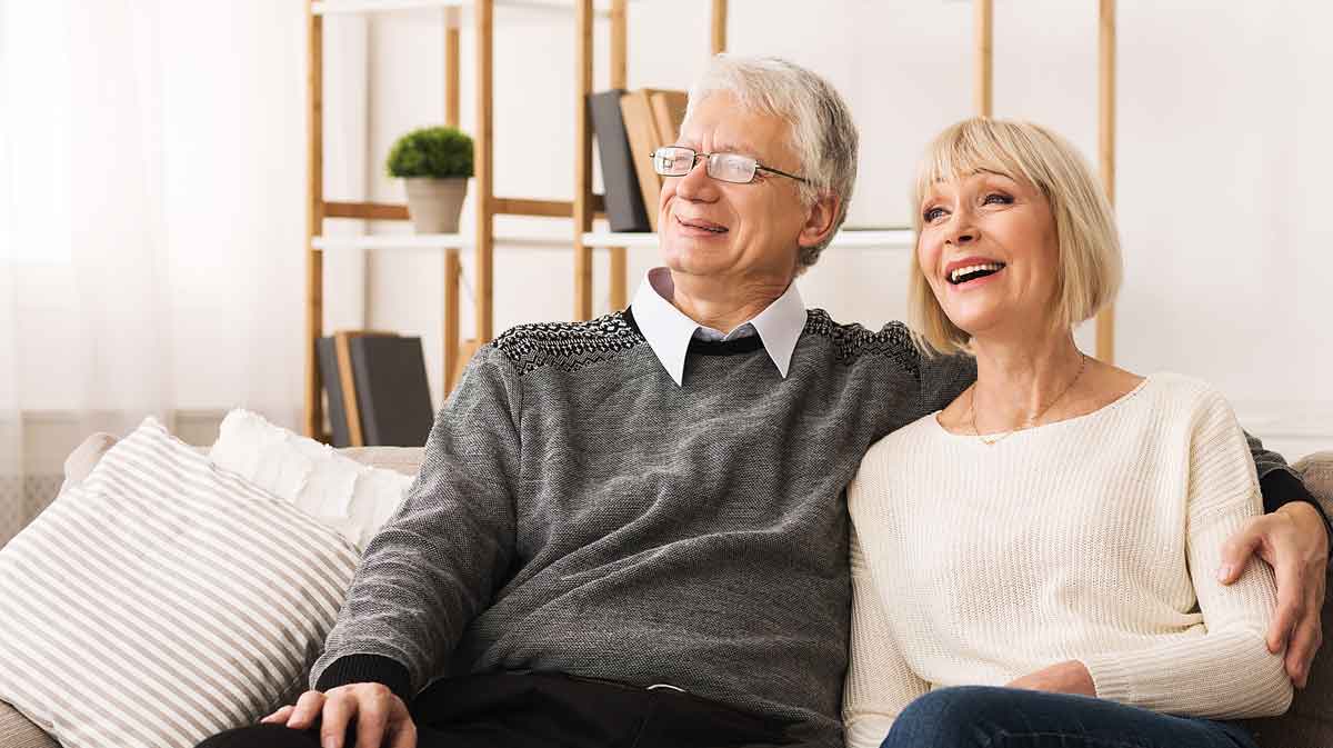 Getting an EASY Smart TV for Seniors