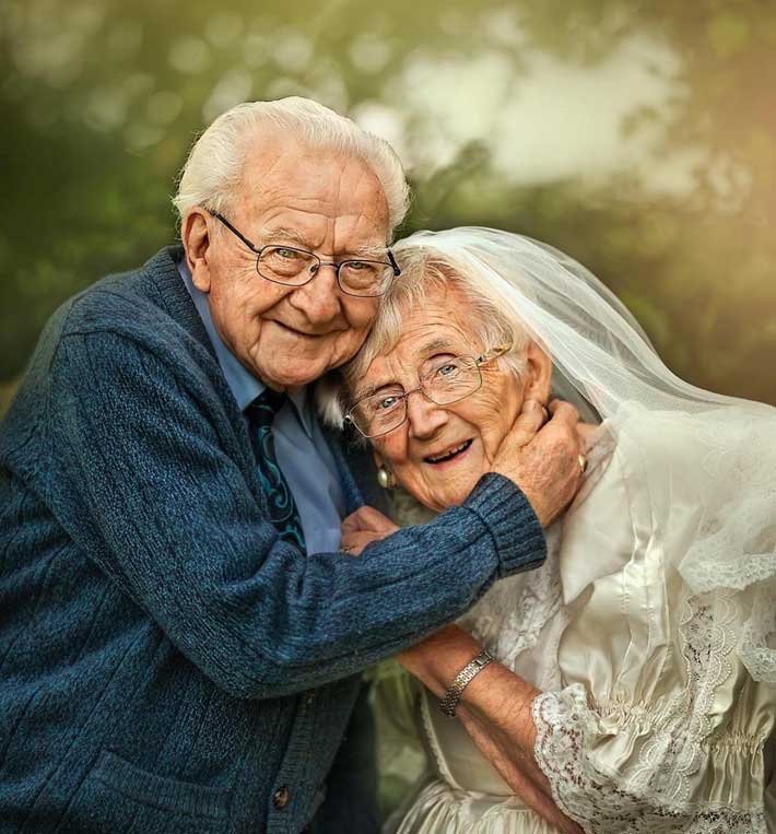 What's a Good First Date for Seniors?